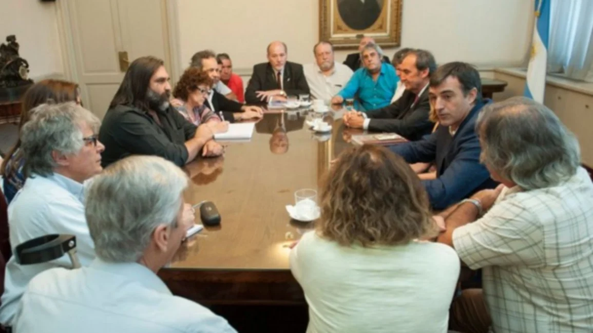 Sector docente advierte que habrá paro de 48 horas, si no se firma hoy el acuerdo salarial