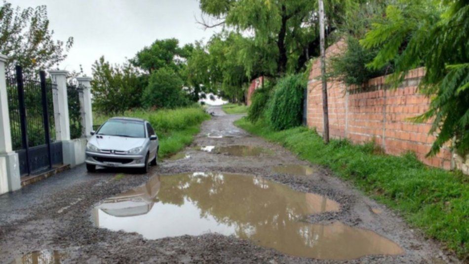 Viven hace casi 20 años en un barrio sin pavimento ni espacios verdes