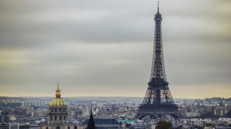 Levantarán un muro de cristal antibalas alrededor de la Torre Eiffel