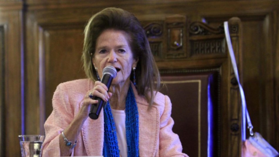 Un fallo judicial habilitó a Highton de Nolasco a seguir en el cargo tras cumplir los 75 años