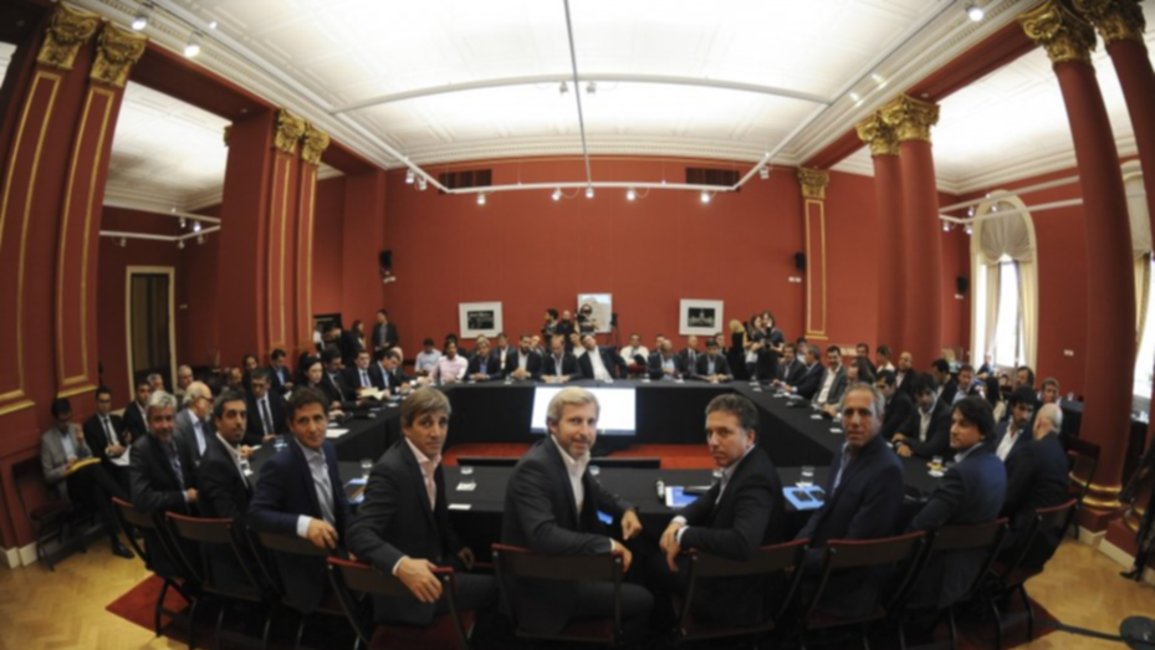 Nación comenzó a discutir con las provincias un nuevo esquema de coparticipación