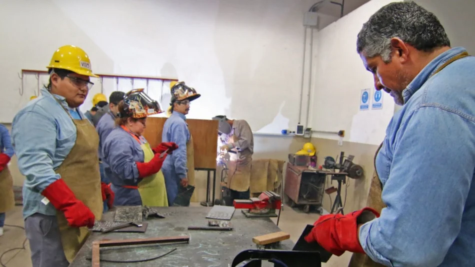 La escuela de Artes y  Oficios quiere armar  una bolsa de trabajo
