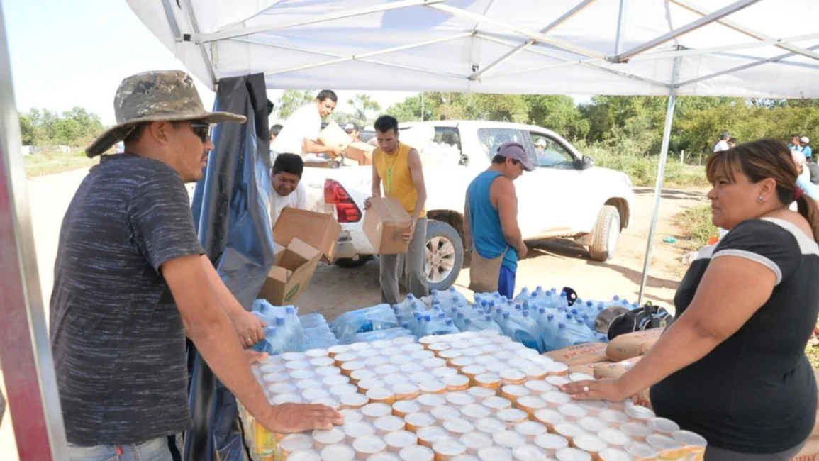 Continúa el operativo de traslado de familias de Santa Victoria Este