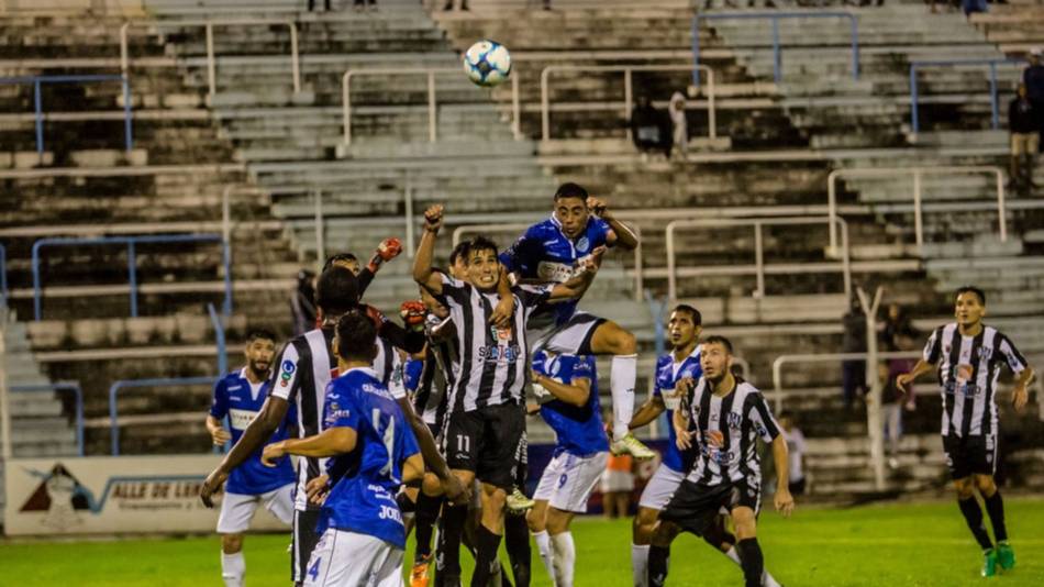 Preocupación por Chaves, que no se subirá al micro en Gimnasia, que irá con tres cambios