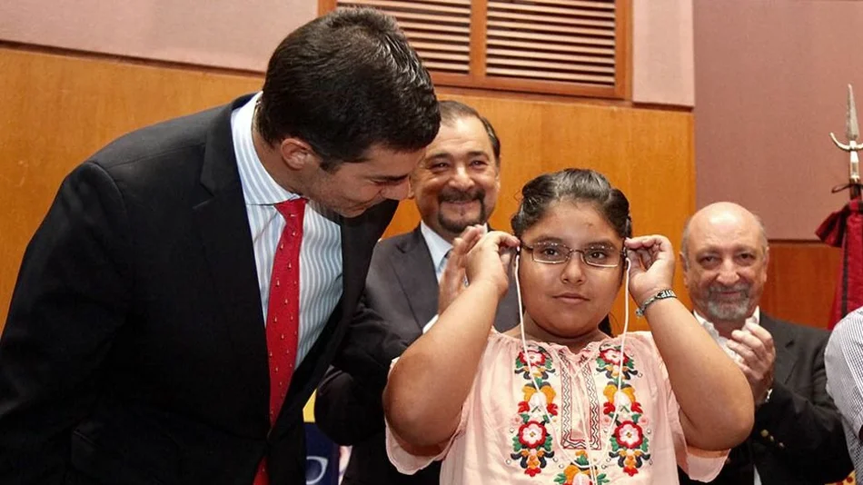 135 niños en edad escolar ya tienen  lentes del programa Visión 20/20