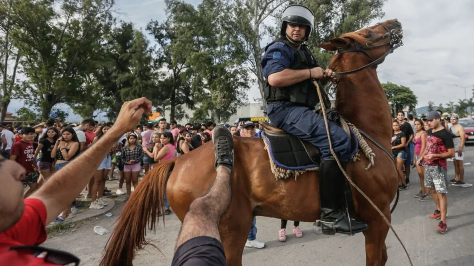 40 detenidos: El municipio advierte a las carpas por los incidentes