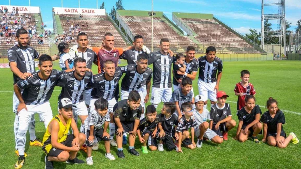 Central Norte-Cachorros se juega el viernes