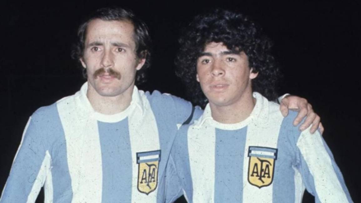 Hace 42 años, Maradona debutaba en la Selección