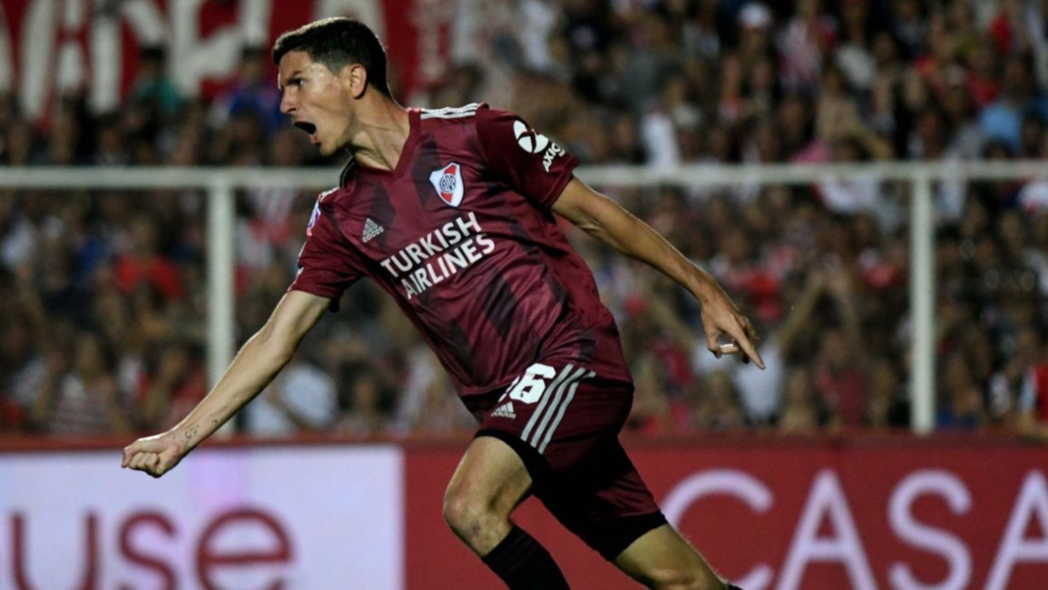 River se despegó en la punta, sigue líder y con "Santa Fe"