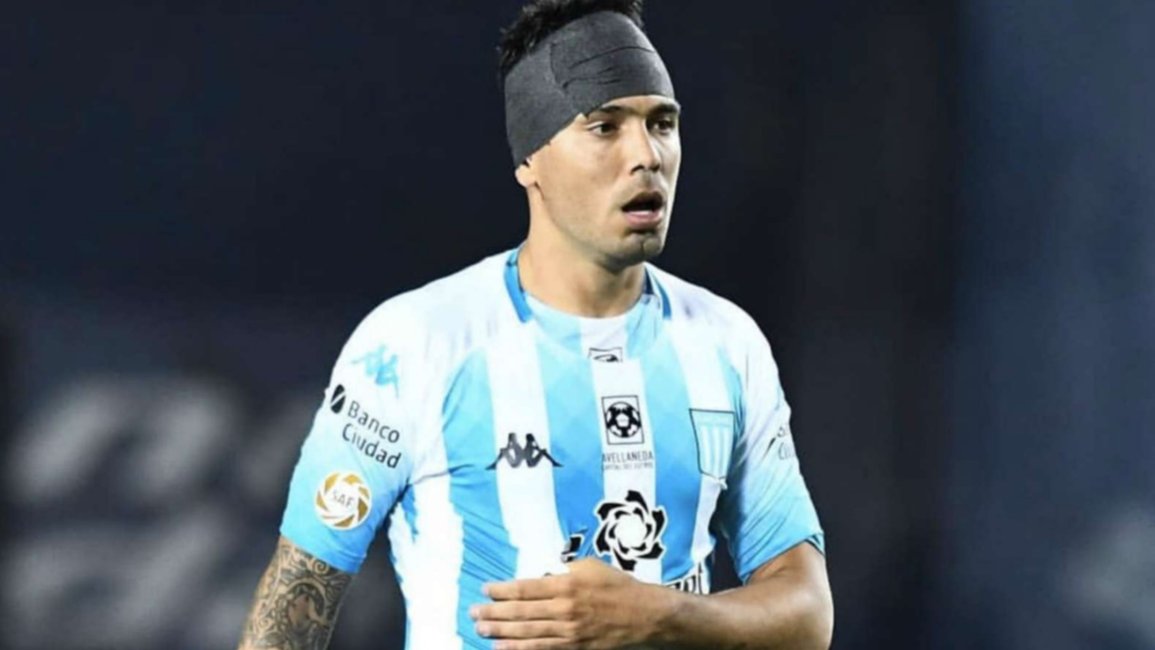 Nery Domínguez sufrió una luxación de hombro 