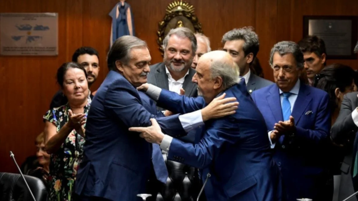 El Gobierno busca terminar con las jubilaciones de privilegio: rechazo de jueces y fiscales