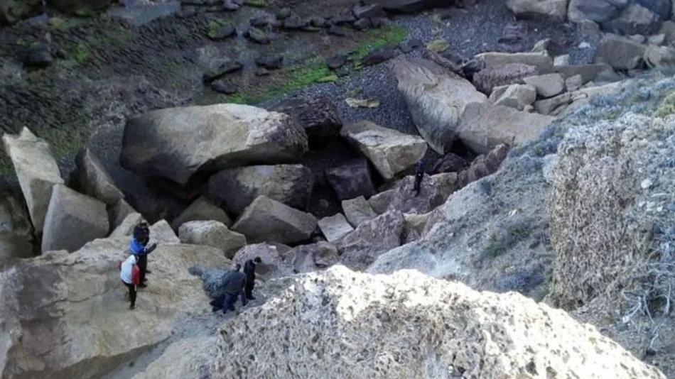 Una salteña paseaba por la playa, la violaron y mataron a su hijo de 4 años 