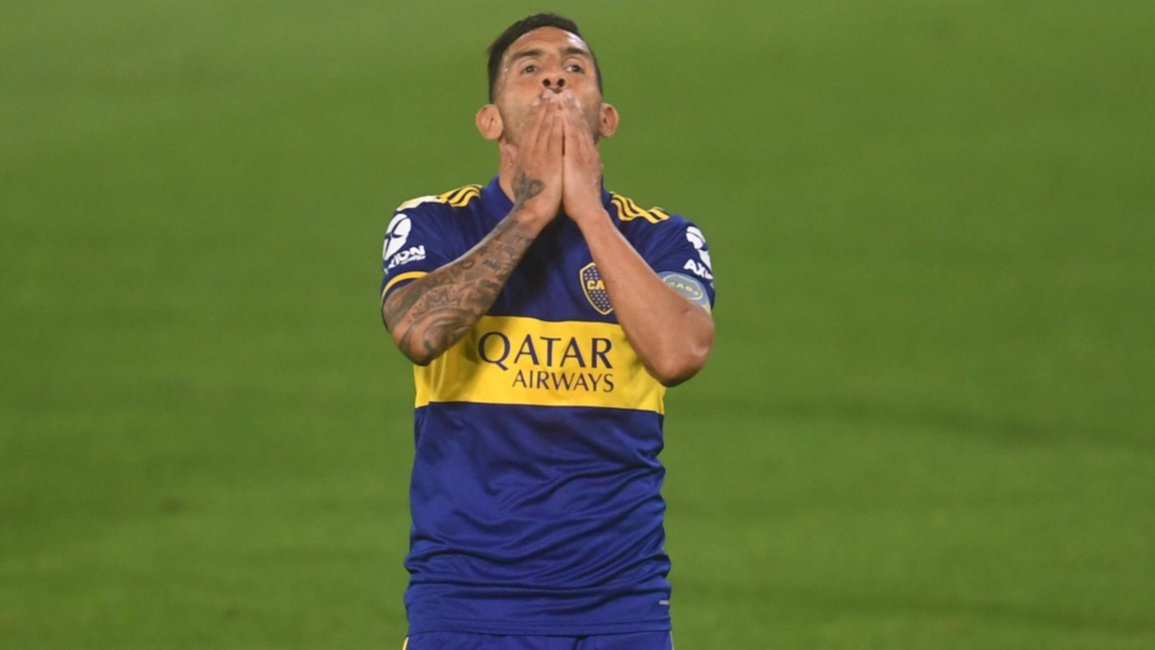 Tevez parará la pelota en Boca tras la muerte de su padre