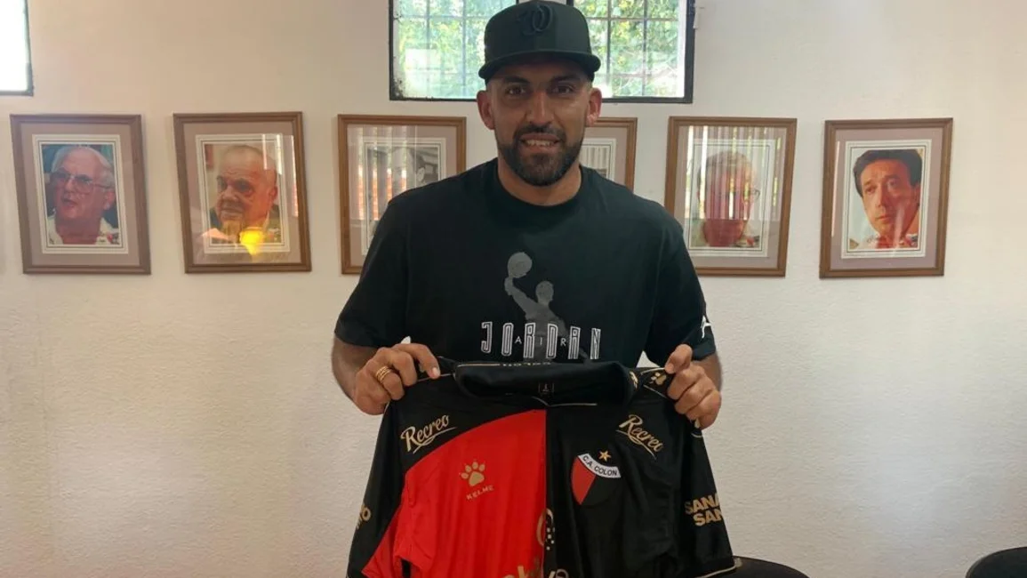 “Con Riquelme hablé poco, como la mayoría de los jugadores”