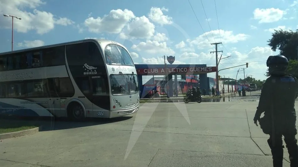 VIDEO. Los jugadores de Juventud se encuentran en el estadio de Güemes