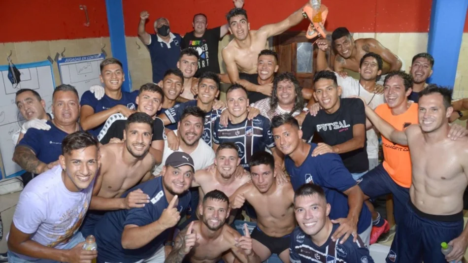 VIDEO. Llantos, rezos y muchos cánticos: la intimidad del festejo antoniano