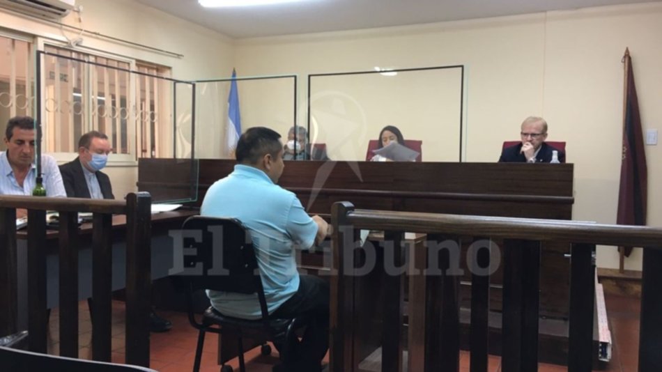 Aseguran que Zanchetta visitó a testigos y maltrataba a otros miembros