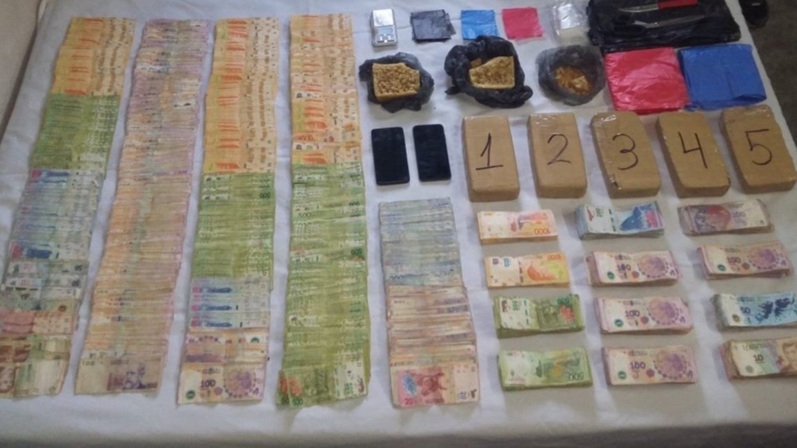 Drogas: tras un intenso operativo detuvieron a ocho personas en El Bajo y Atocha