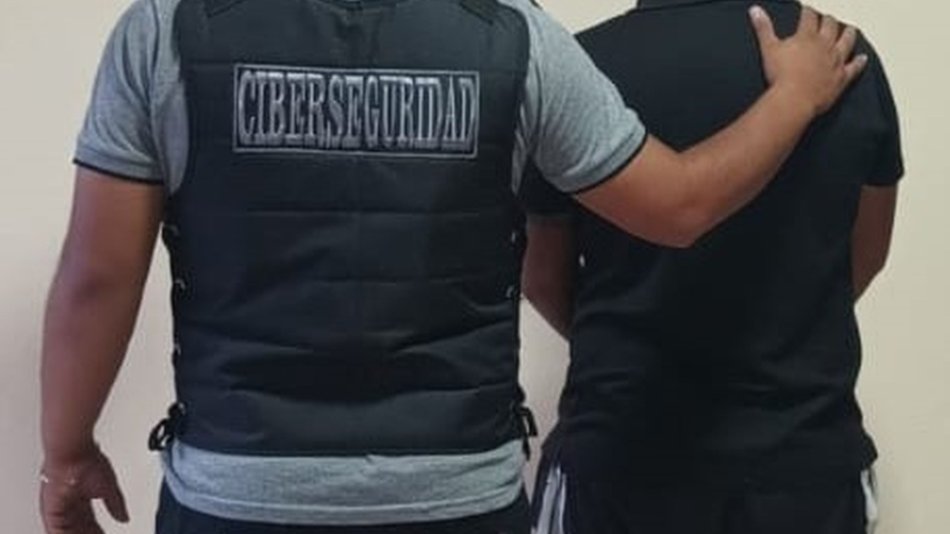 Tres detenidos tras una investigación por ciberacoso