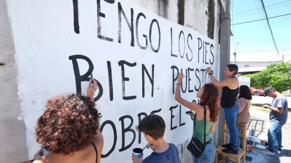Las paredes hablan: Acción Poética convoca a los salteños a unirse 