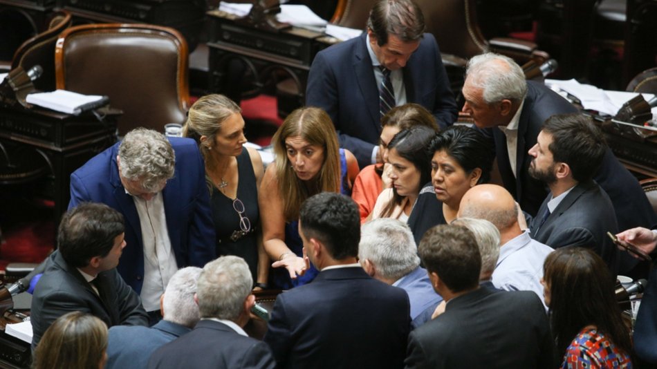 Cómo sigue el tratamiento de la ley ómnibus: se cayó el dictamen y la votación ya no sirve