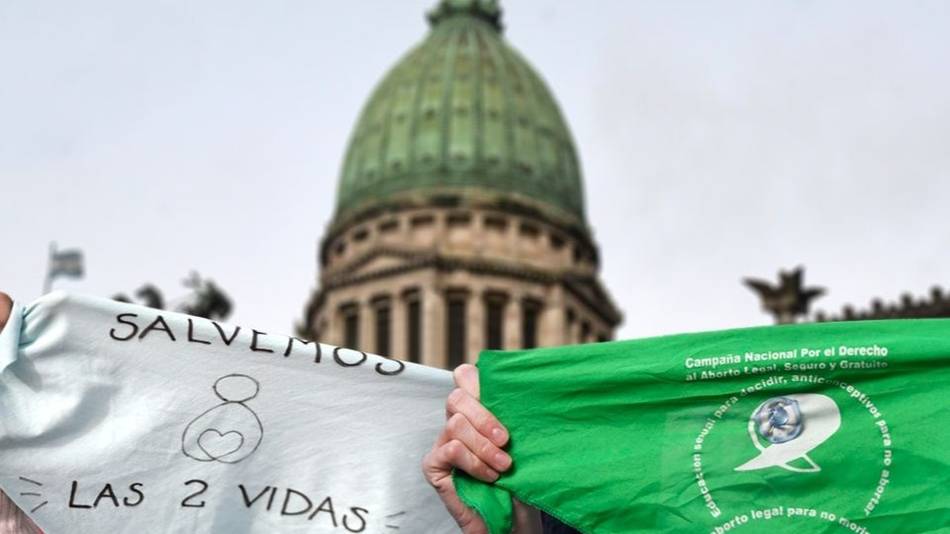 Diputados de La Libertad Avanza presentaron un proyecto para derogar el aborto legal