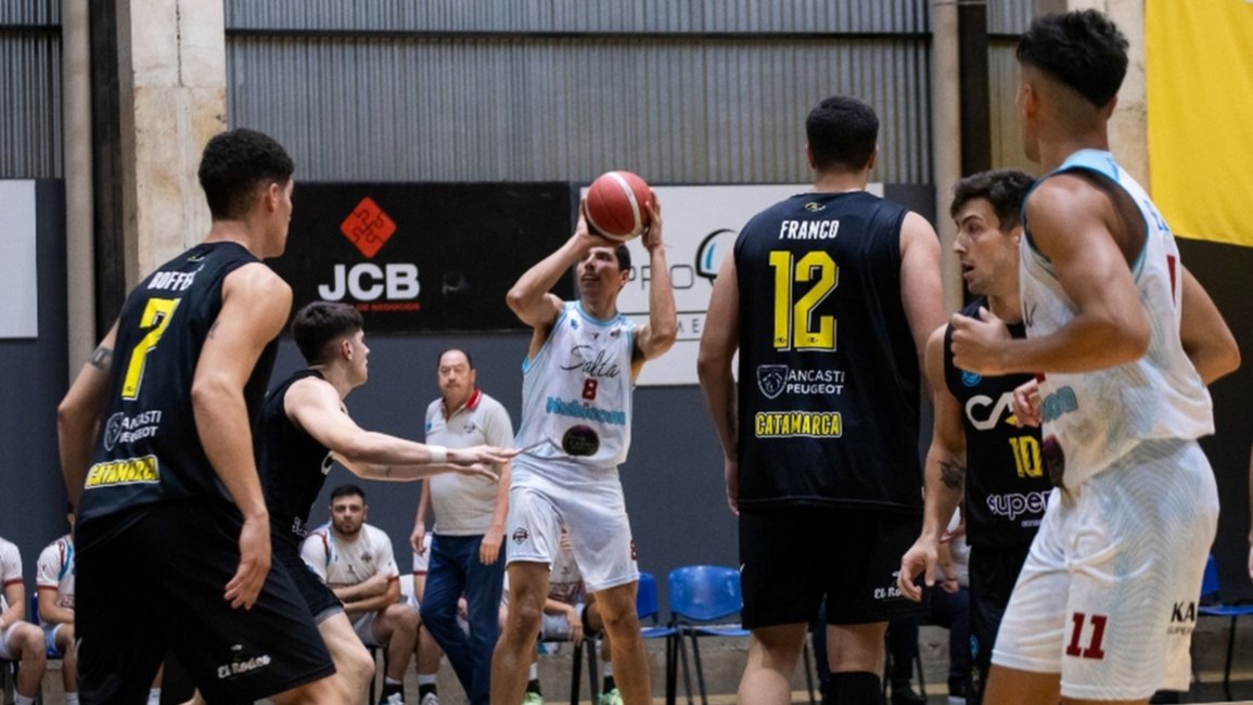 Contundente triunfo de Salta Basket ante Montmartre en el inicio de una nueva gira