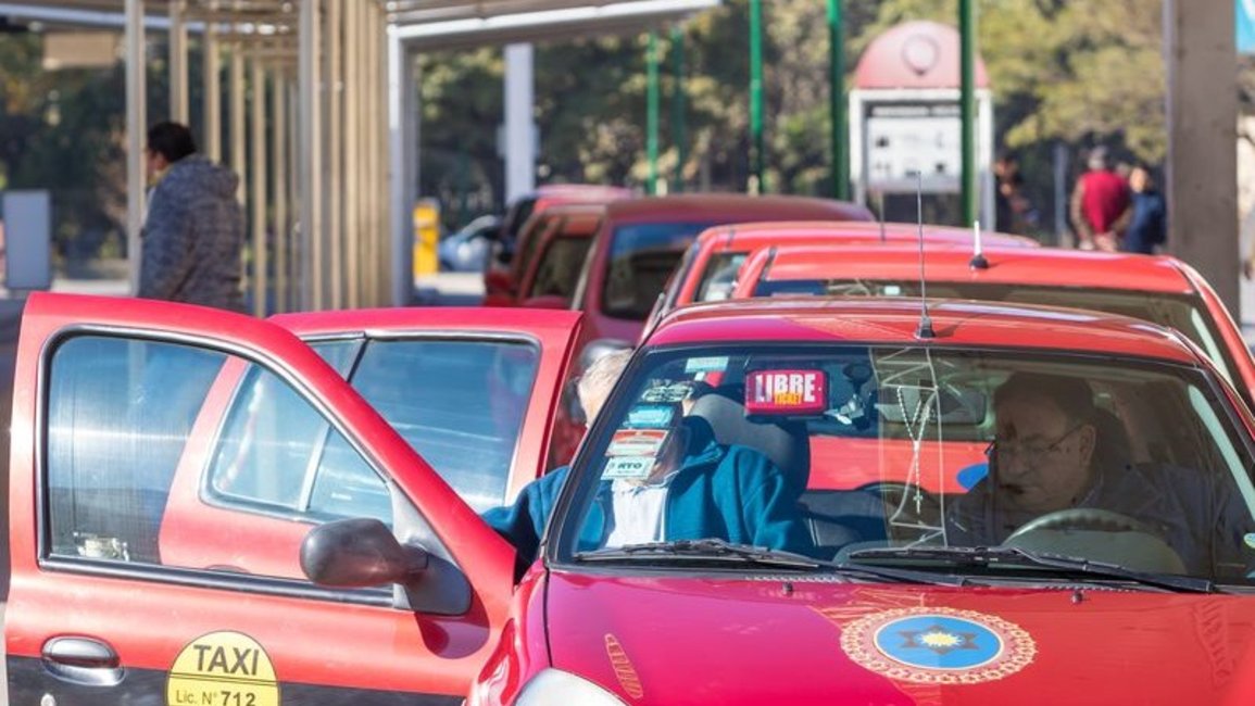 Cada km recorrido en taxi pasará a costar 450 pesos en Salta
