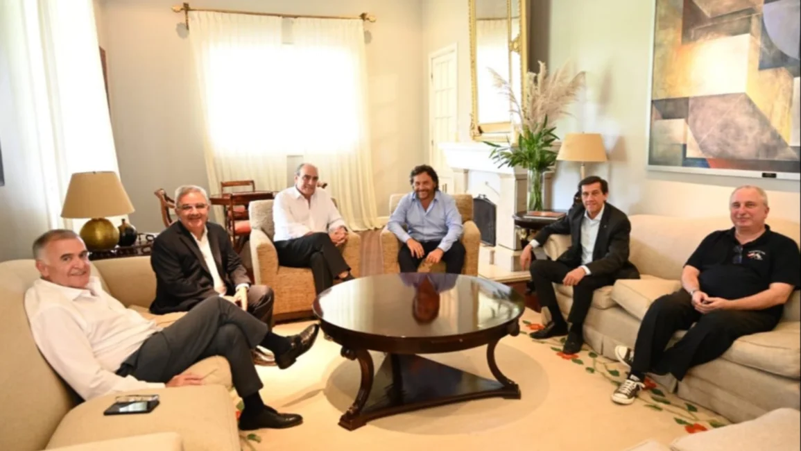 Sáenz destacó el "diálogo y el consenso" tras reunirse con cuatro gobernadores y Guillermo Francos