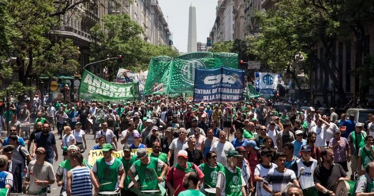 ATE declara un paro para el lunes en demanda de mejores salarios
