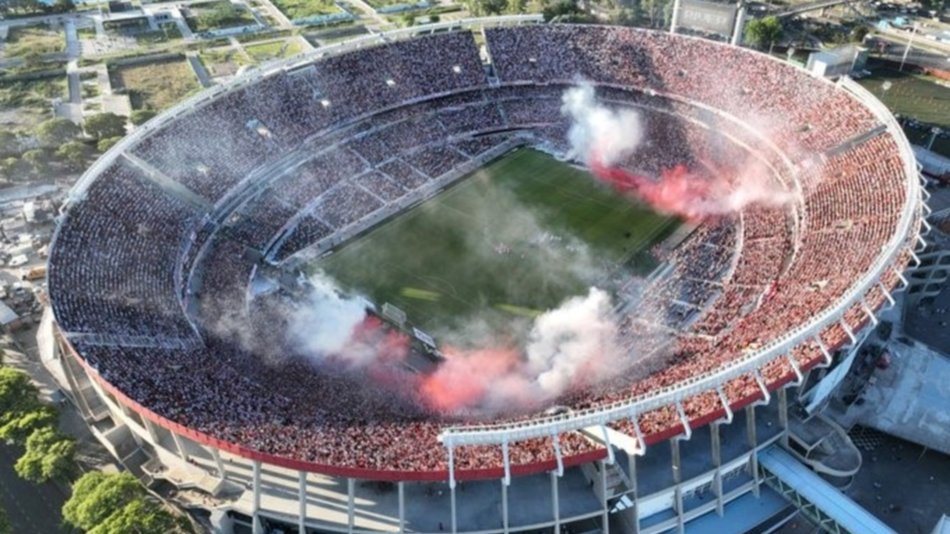 River y Boca paralizan al país con el Superclásico