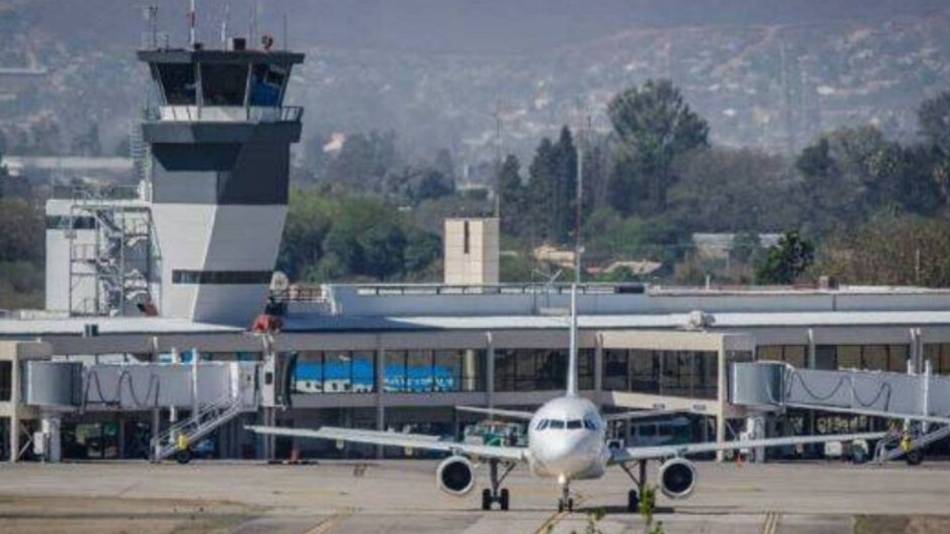 Aeronáuticos paran mañana en todo el país: hay 11 vuelos cancelados en Salta