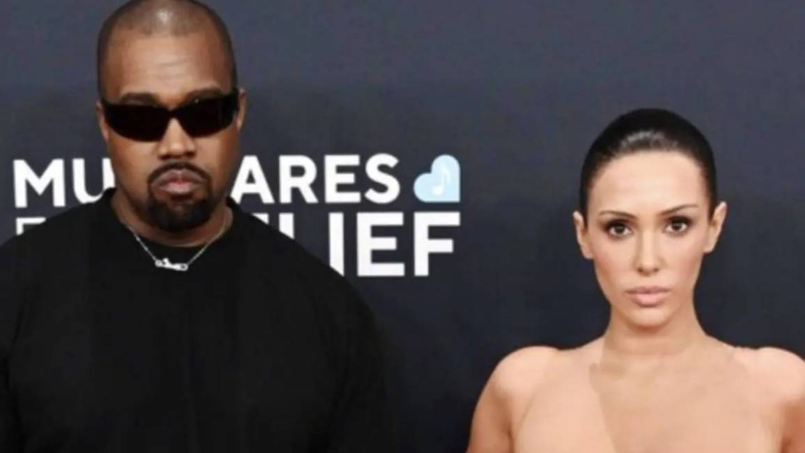 Grammys 2025: Kanye West llega a la alfombra roja con su esposa, Bianca Censori, desnuda