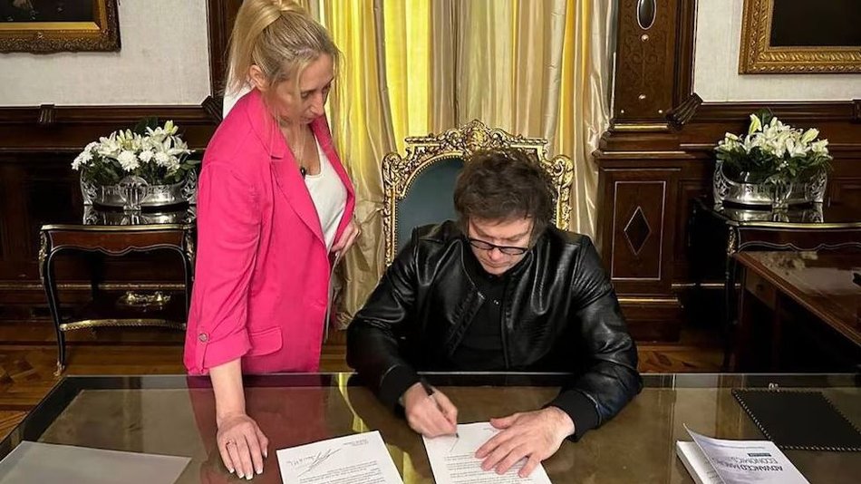 Milei firmará el DNU para salir de la OMS y medirá fuerzas nuevamente con el Congreso