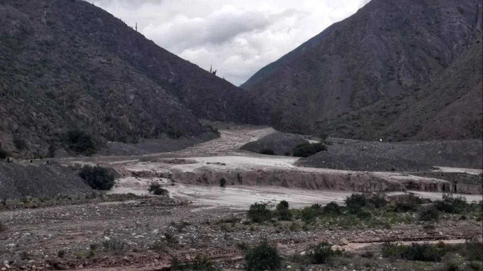 Consecuencias del temporal: inundaciones en el norte y rutas cortas en el Valle de Lerma