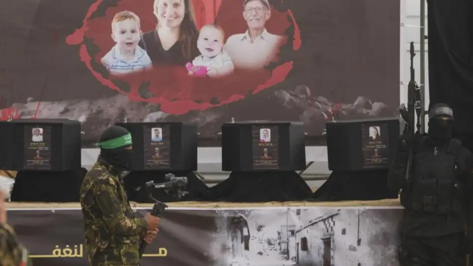 VIDEO. Así fue la entrega de rehenes israelíes a la Cruz Roja Internacional en Gaza