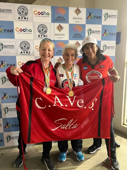 Caves volvió a dejar su huella en máster de atletismo