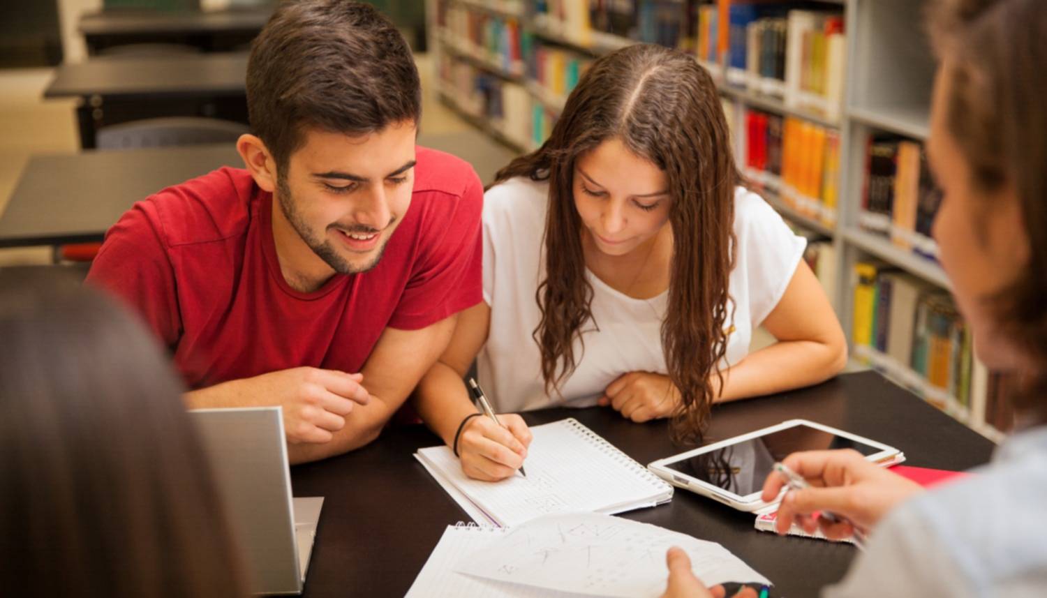 UCASAL mantiene abierta la convocatoria a su programa de becas hasta el 15 de febrero