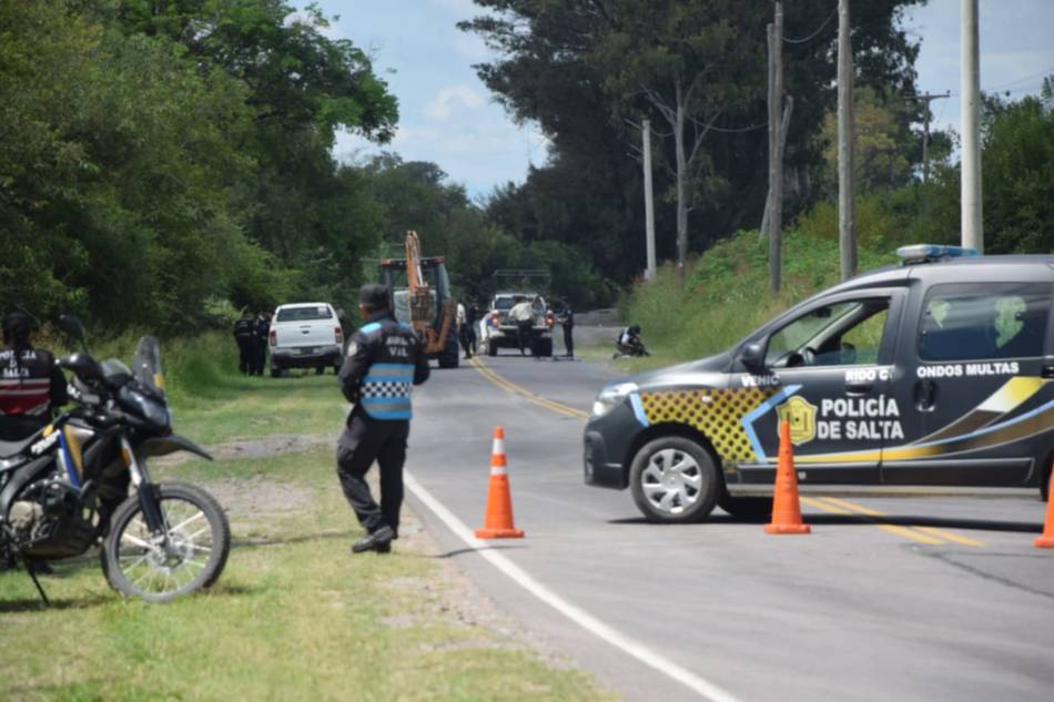 Fatalidad en la ruta 68: chocó, mató a un ciclista, escapó y murió en otro choque