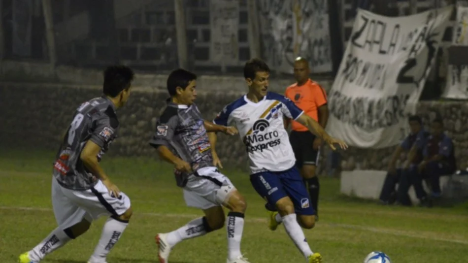 Juventud se despidió del Cuadrangular sin pena ni gloria ante For Ever