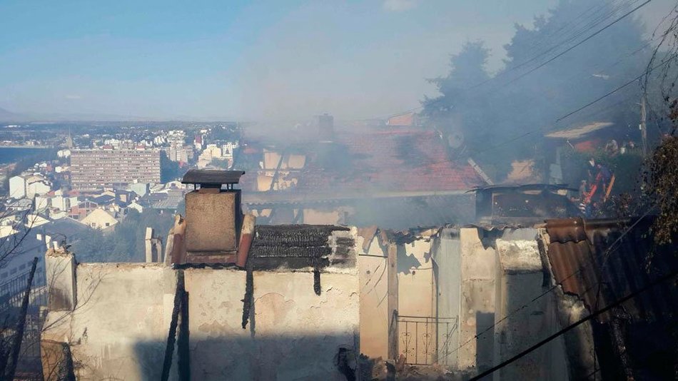 Cientos de evacuados por incendio en Bariloche