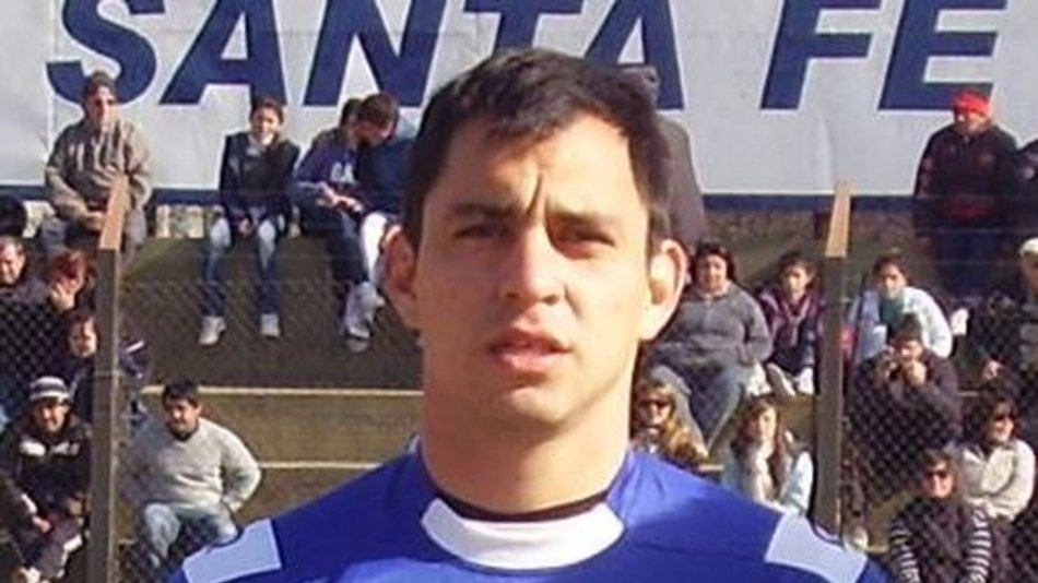 Carlos Córdoba, el árbitro del clásico entre santos y albos