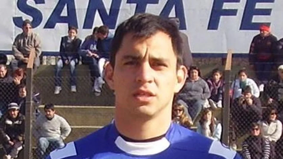 Carlos Córdoba, el árbitro del clásico entre santos y albos