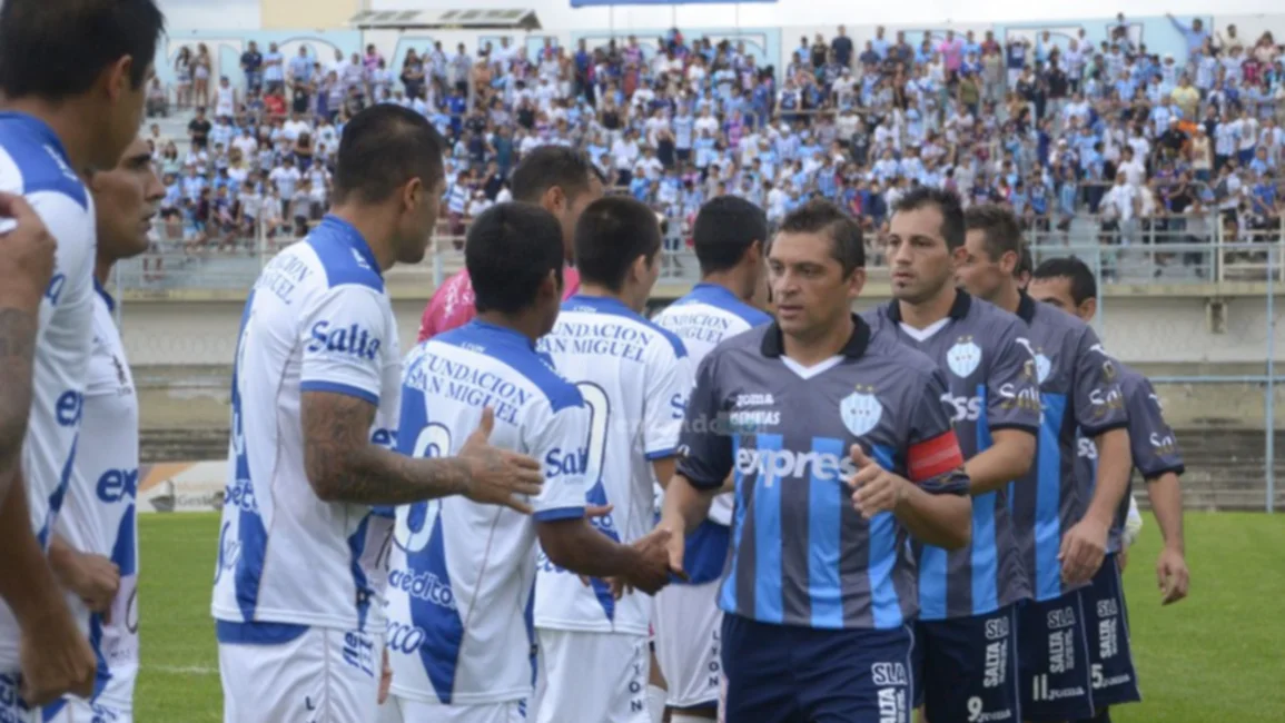 Los números no cierran en el presente de albos y santos