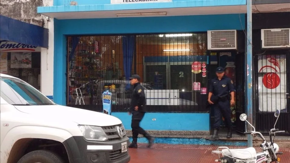 Asalto con arma y  a cara descubierta  