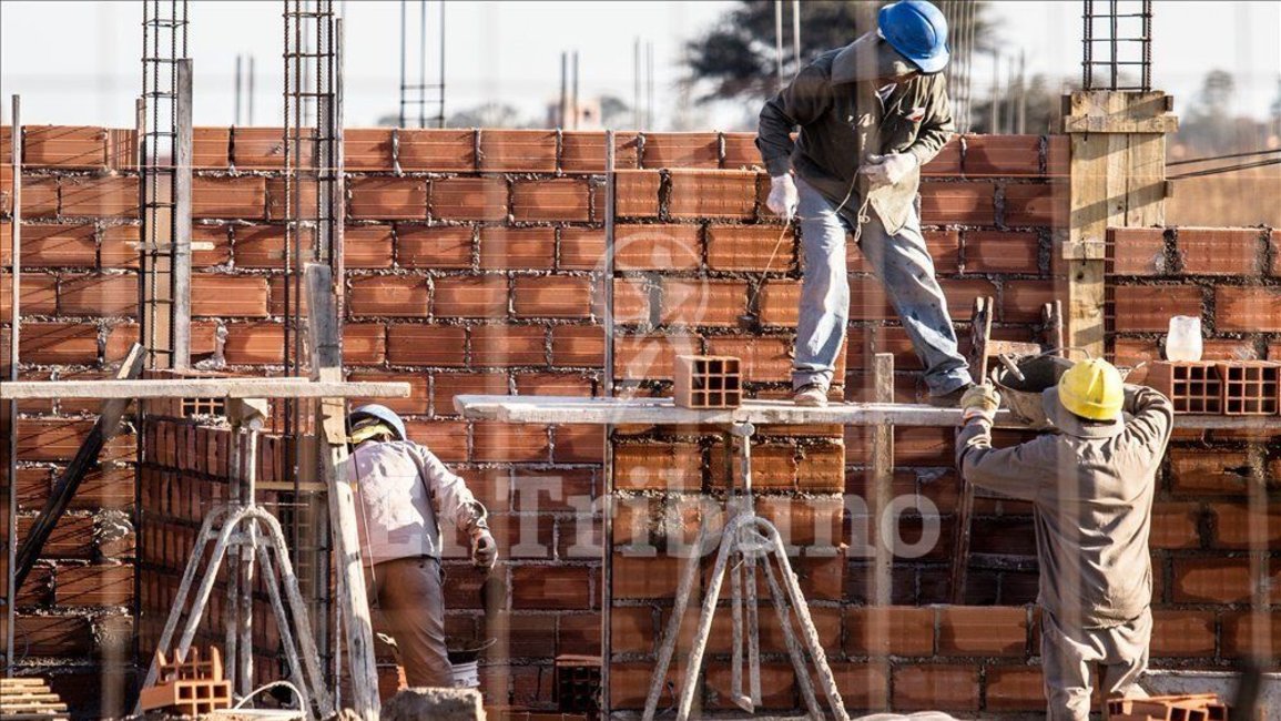 Construir un metro cuadrado cuesta un salario promedio