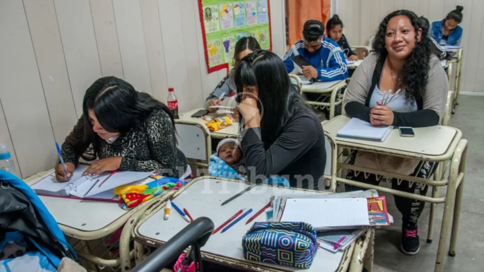 Colegios de adultos marcan una innovación pedagógica
