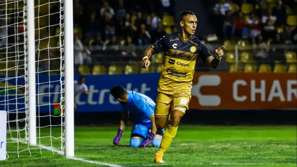 Dorados de Maradona goleó a Alebrijes