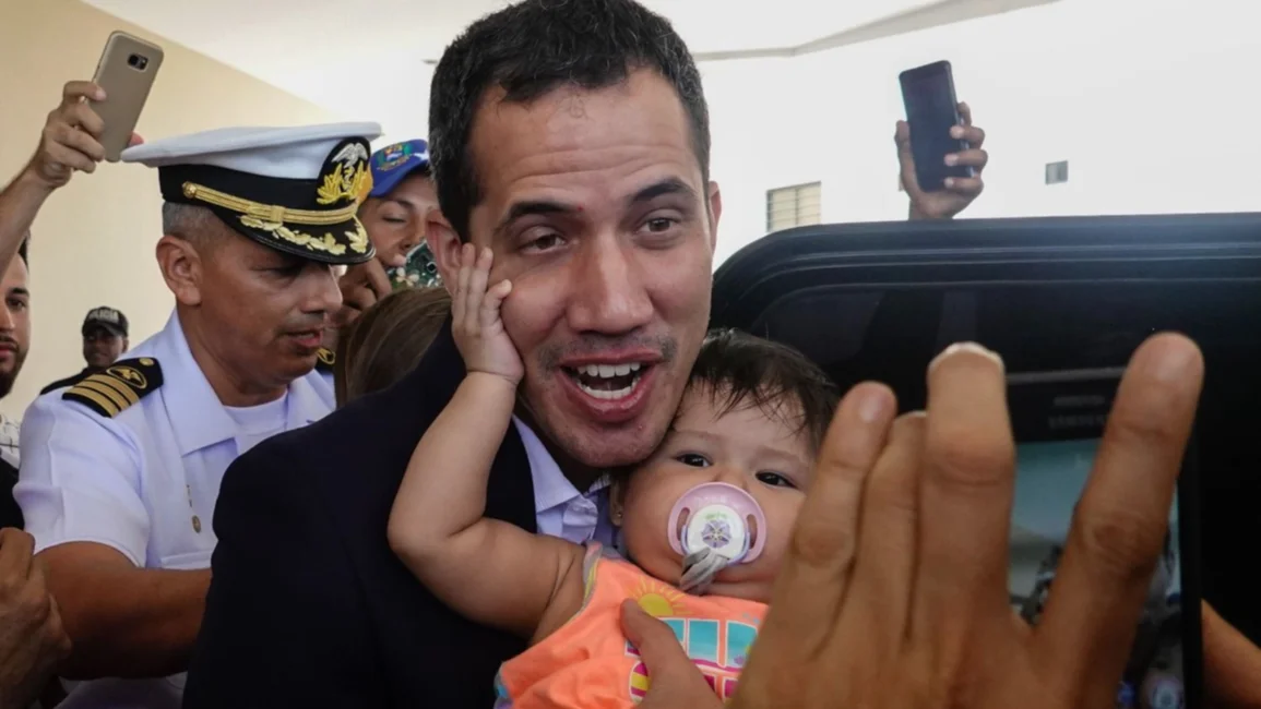 Juan Guaidó regresa a Venezuela y crece el temor a que sea detenido