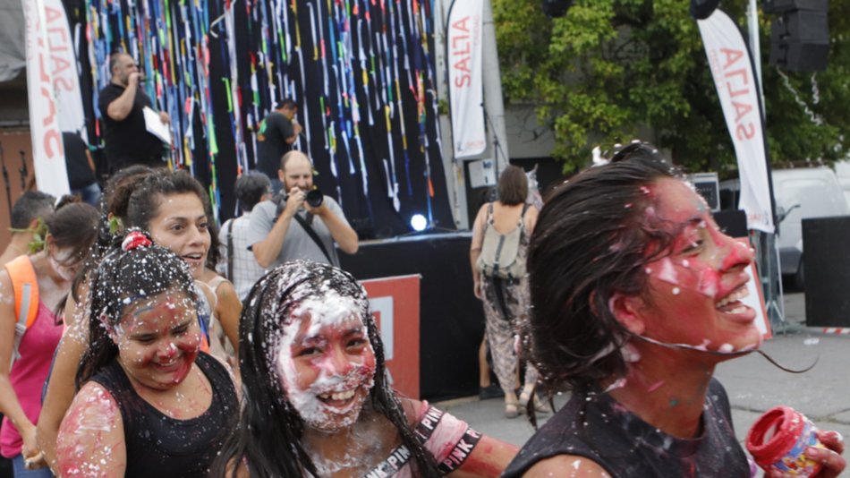 Los precios de los elementos para carnavalear